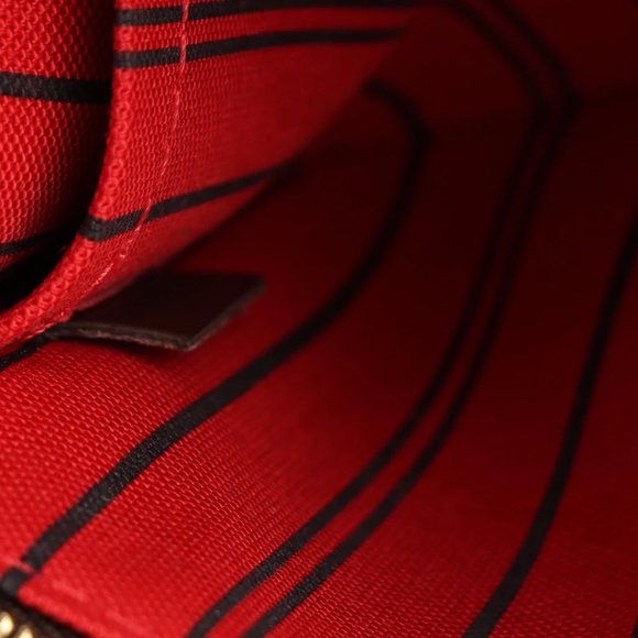 Louis Vuitton Neverfull MM Pochette - Picture 4 of 4